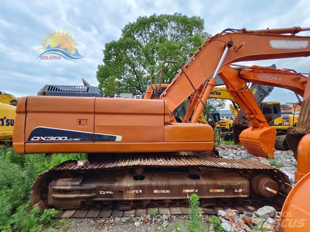 Doosan DX 300 LC-9C Bandgrävare
