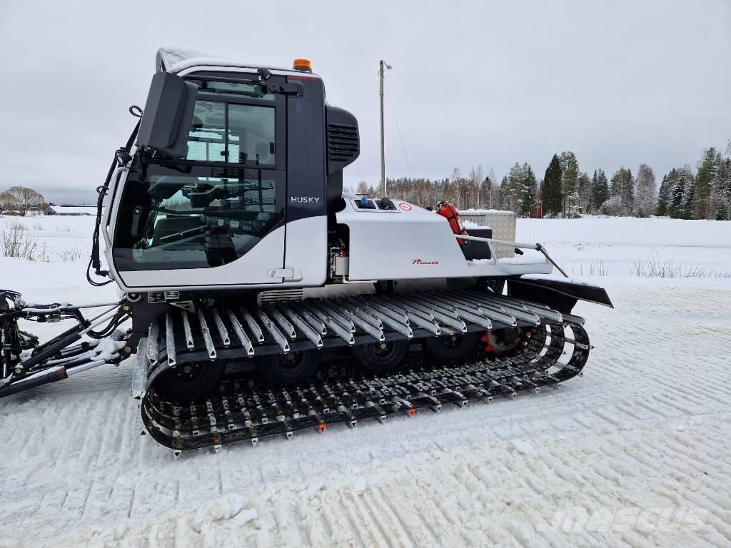 Prinoth Husky 4F Snöplogar