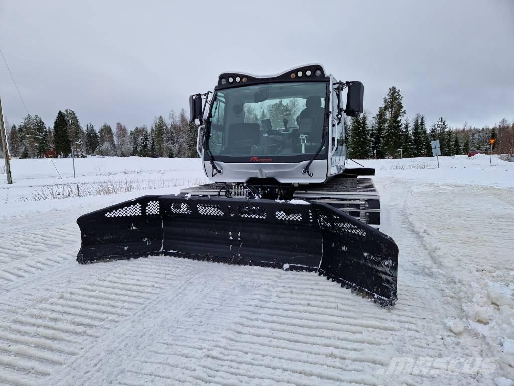 Prinoth Husky 4F Snöplogar