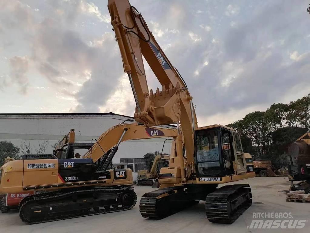CAT 320 B L Bandgrävare