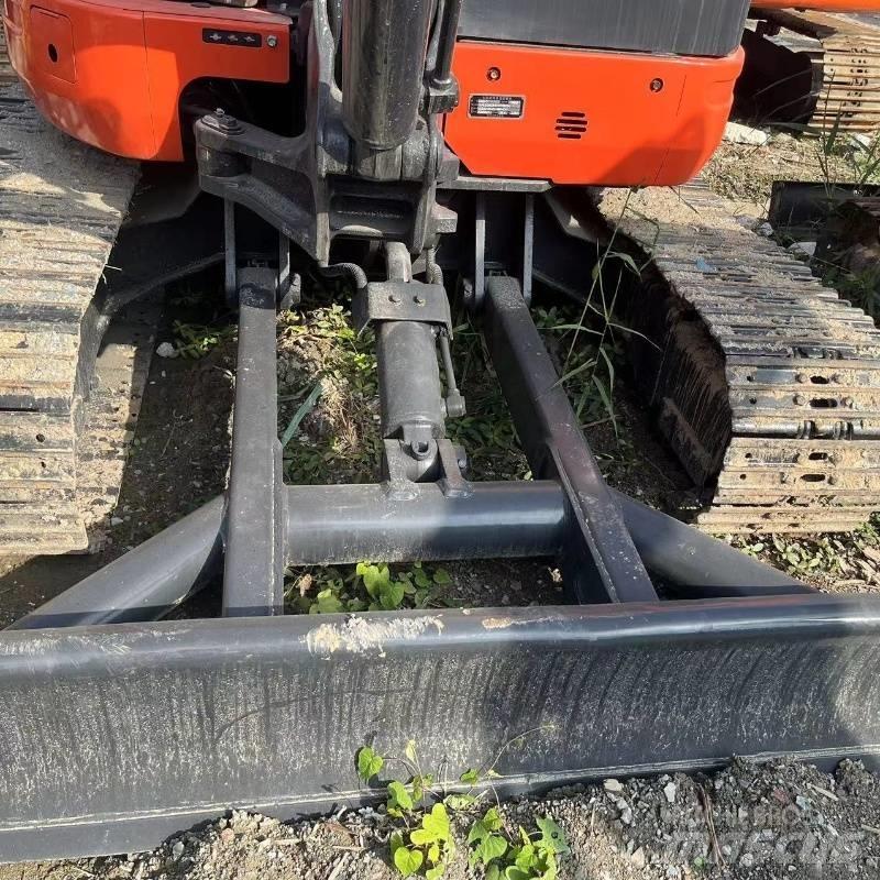 Kubota U 40 Minigrävare < 7t