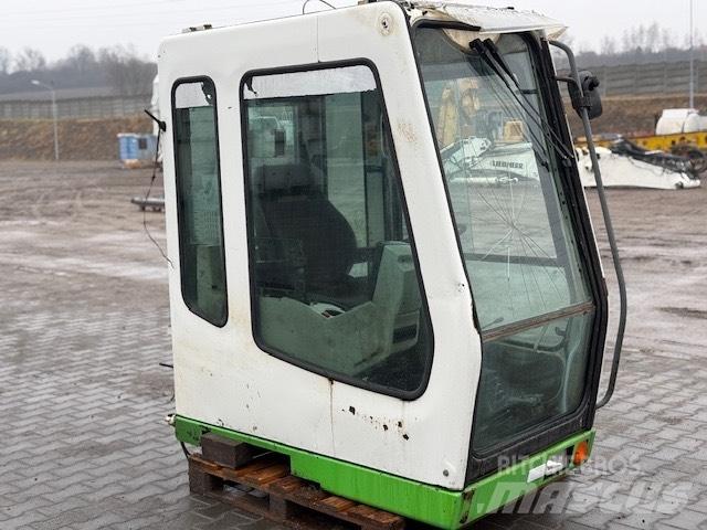 Liebherr A 924 B CAB Hytter och interiör