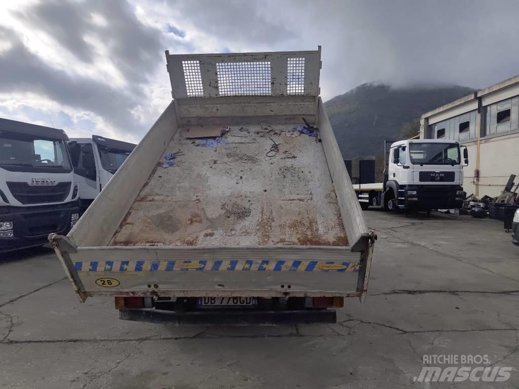 Isuzu NPR77G-5DX Kranbilar