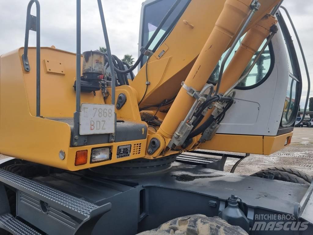 Liebherr A 900 C Hjulgrävare