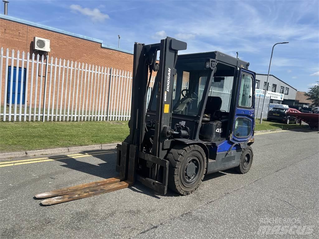 Doosan D45SC-5 Dieselmotviktstruckar