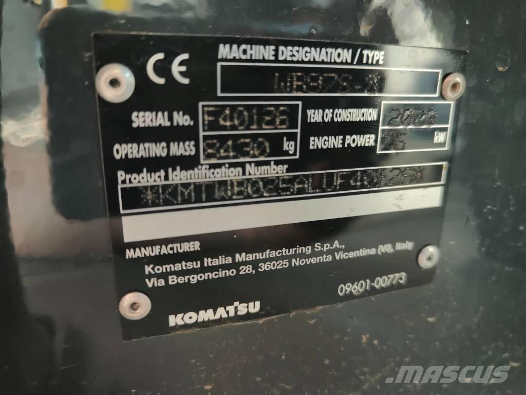 Komatsu WB 97 S-8 Grävlastare