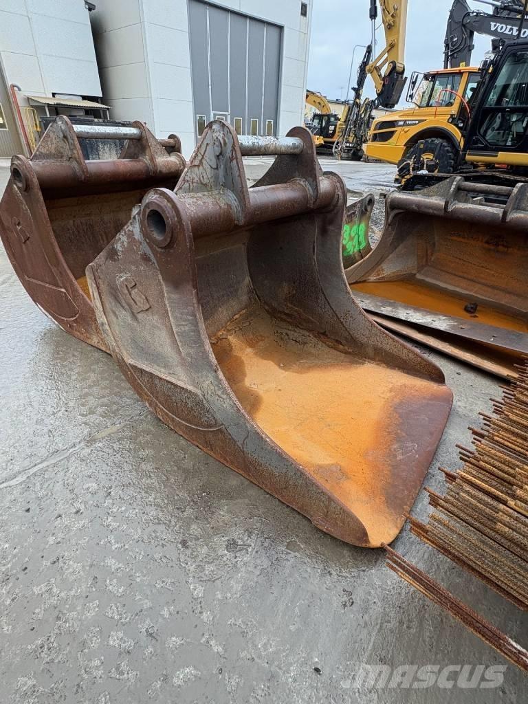 Volvo EC 300 EL Bandgrävare