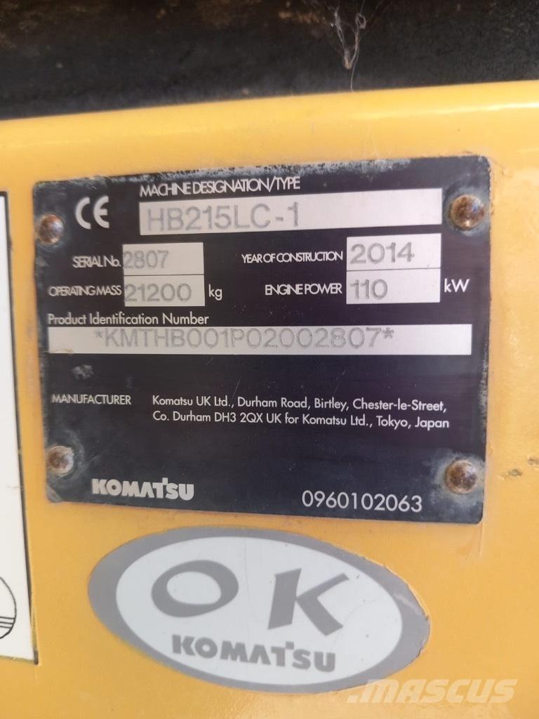 Komatsu HB 215 LC-1 Hytter och interiör