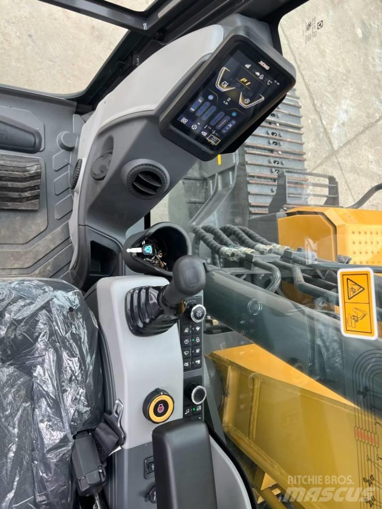 XCMG XE135GA Bandgrävare