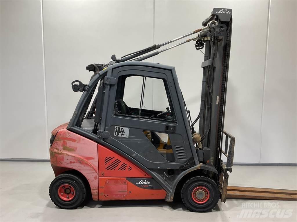 Linde H25D-02 Dieselmotviktstruckar