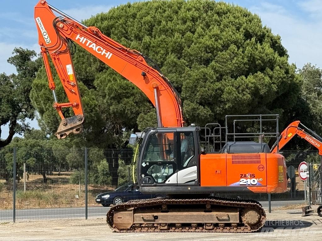Hitachi ZX 210 LC-6 Bandgrävare