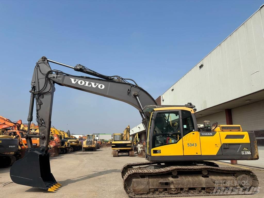 Volvo EC 220 DL Bandgrävare