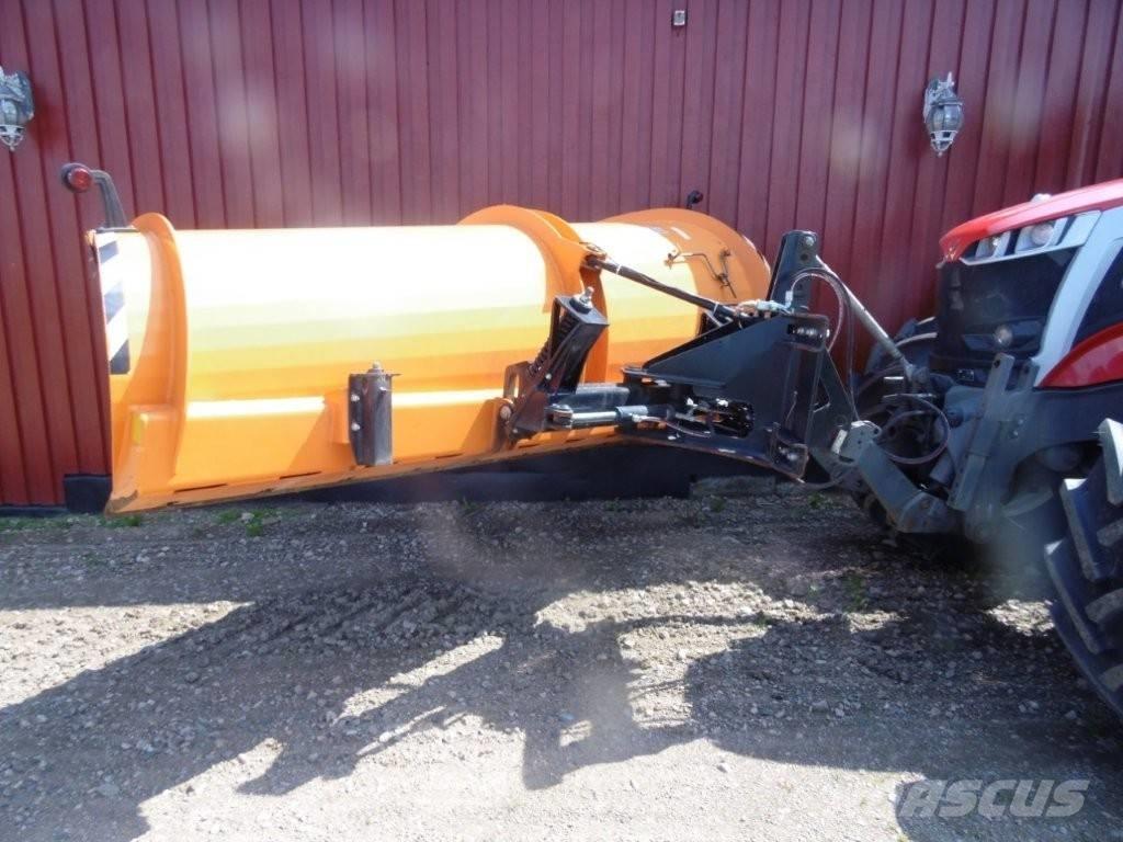 Massey Ferguson 7 S Traktorer
