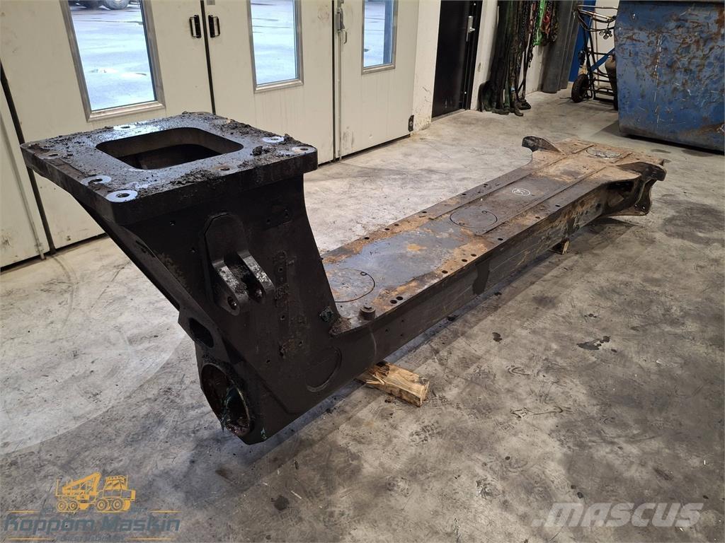 Komatsu 845 Redskap till skogsmaskiner