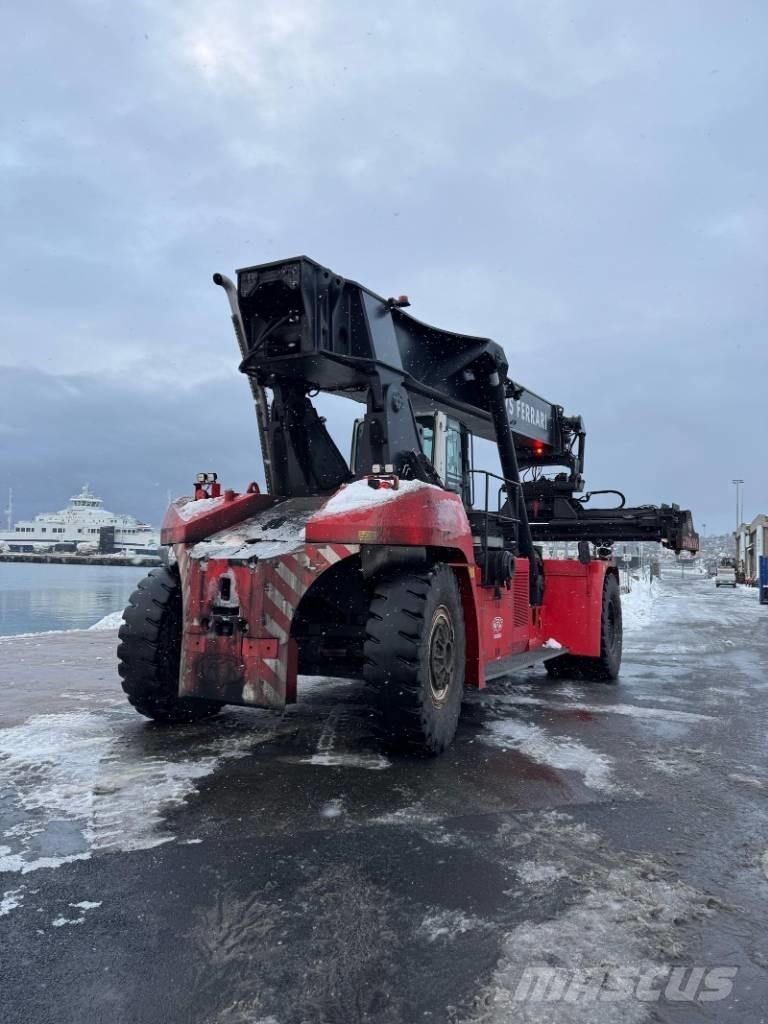 CVS Ferrari F500RS5 Reachstackers