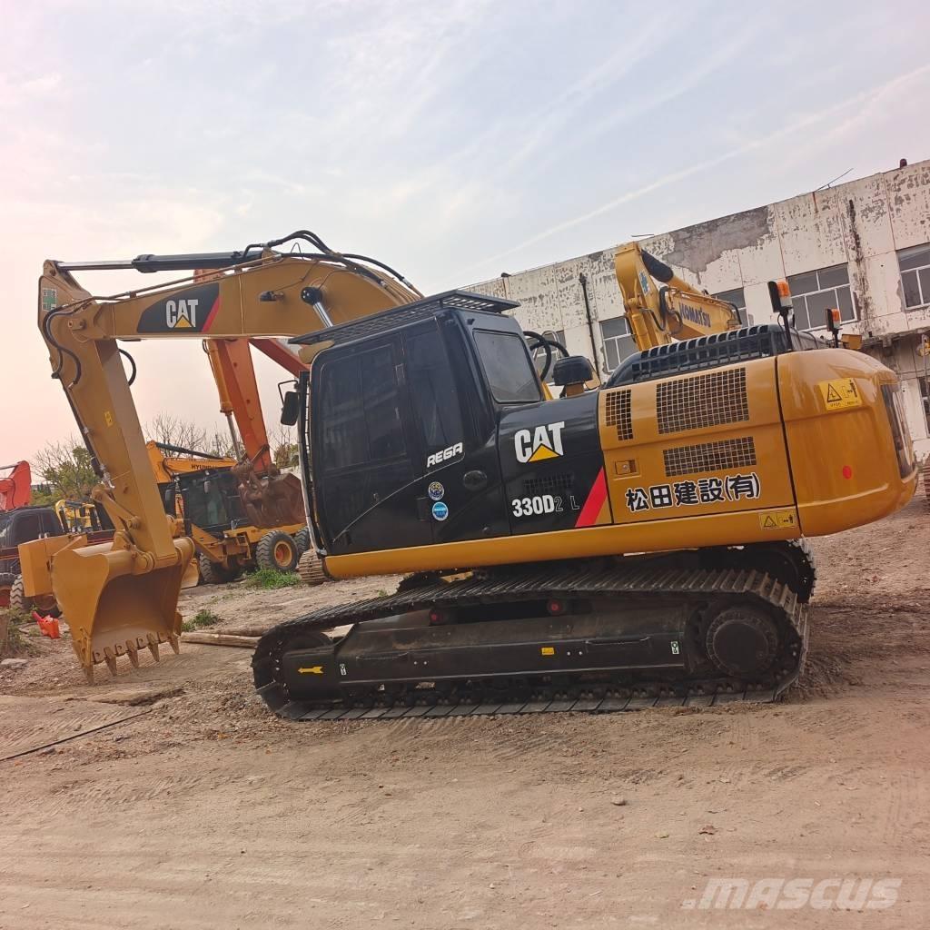 CAT 324 D2L Bandgrävare