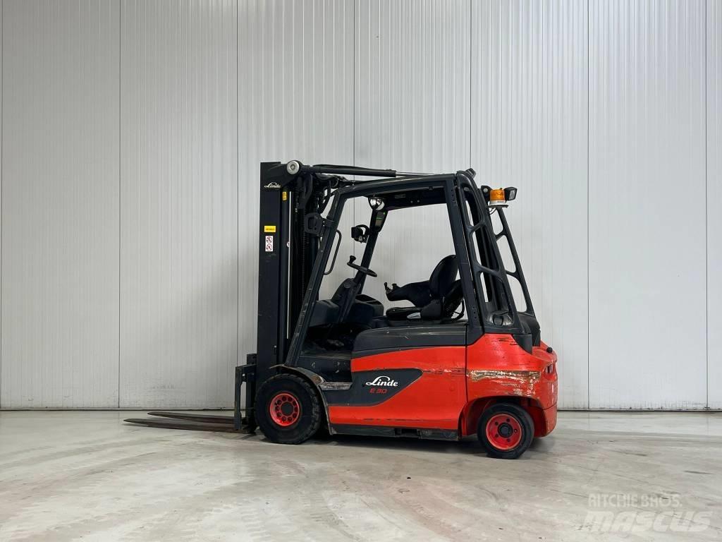 Linde E30-01 Elmotviktstruckar