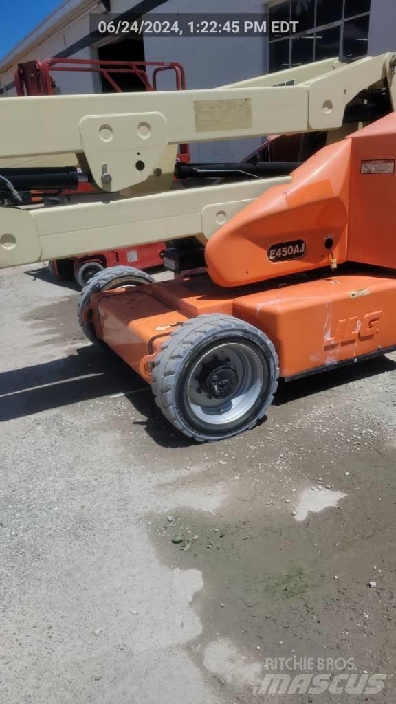 JLG E 450 AJ Bomliftar