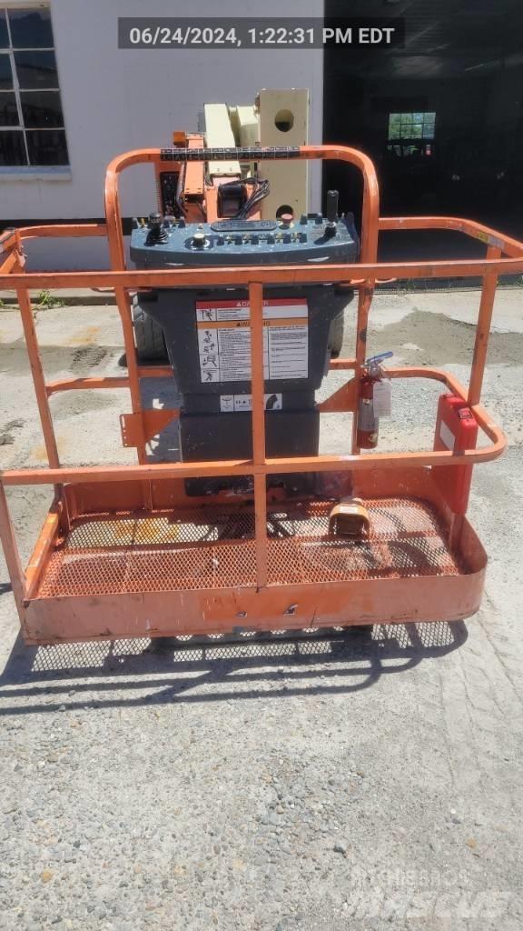 JLG E 450 AJ Bomliftar