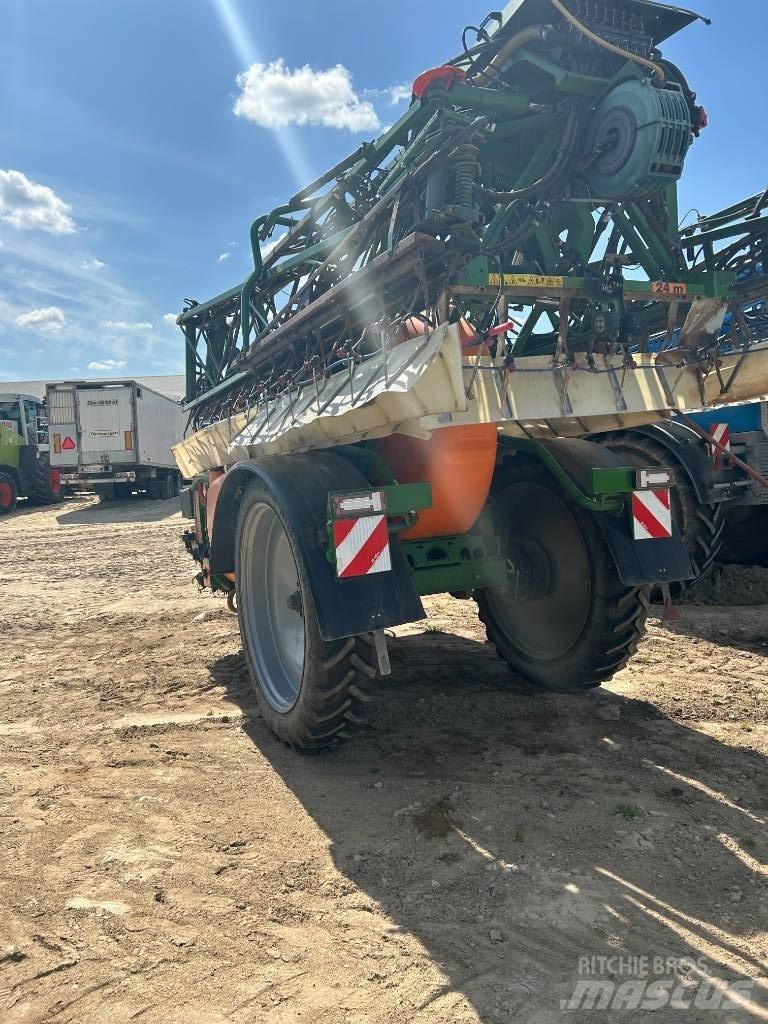 Amazone UX 4200 Dragna sprutor