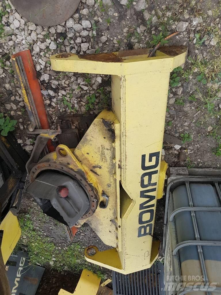 Bomag BW 184 AD Chassi och upphängning