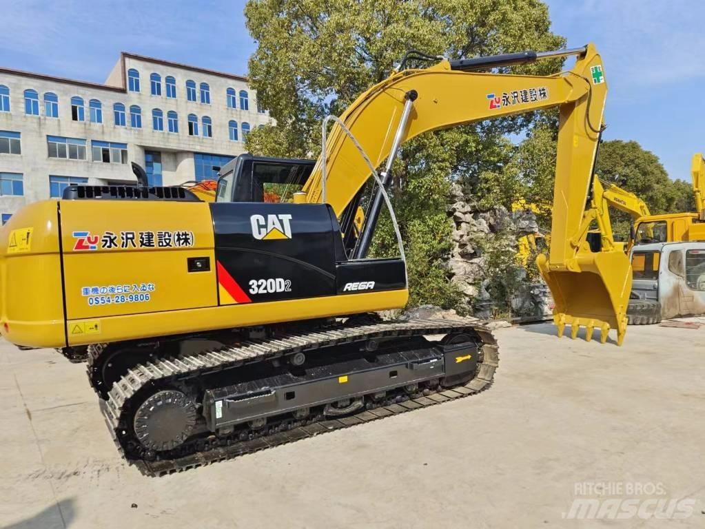 CAT 320 D 2 Bandgrävare