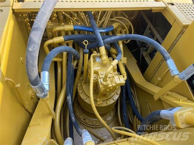 CAT 325 CL Bandgrävare