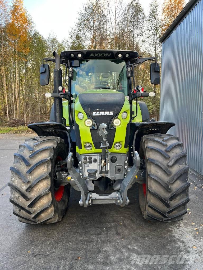 CLAAS Axion 870 Traktorer