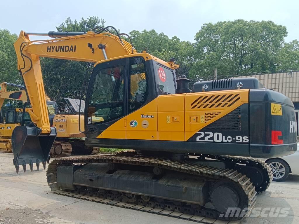 Hyundai R220LC-9S Bandgrävare