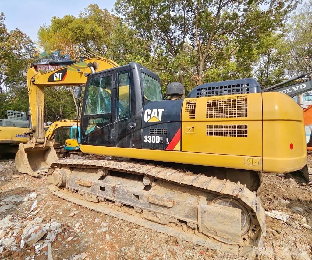 CAT 330 D2L Bandgrävare