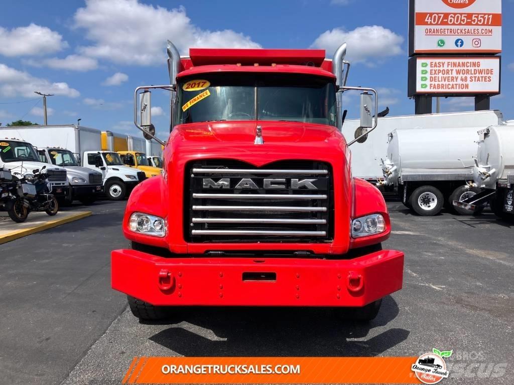 Mack Granite Tippbilar