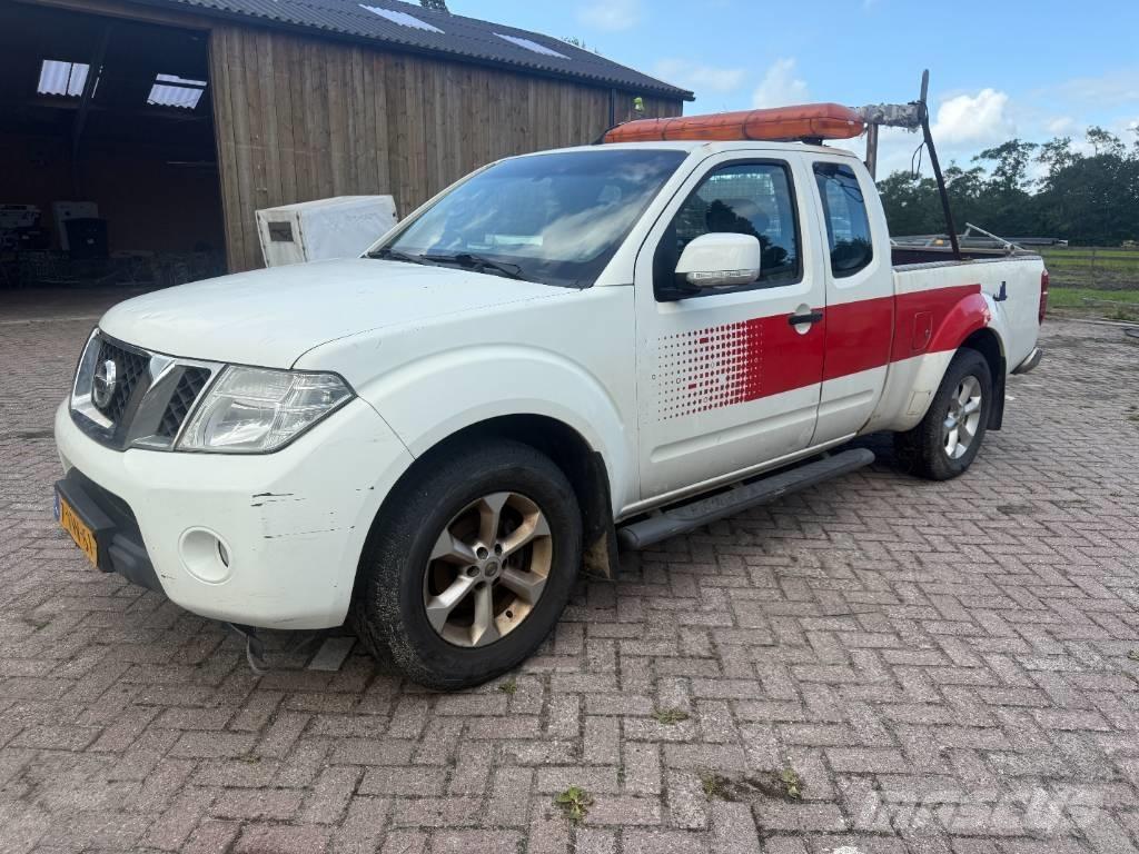 Nissan Navara Flakbilar/Pickuper