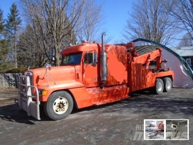 Freightliner FLD 120 Bärgningsbilar