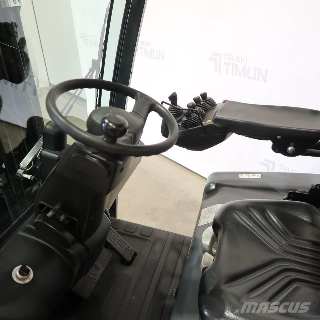 Toyota 8FBMT25 Elmotviktstruckar