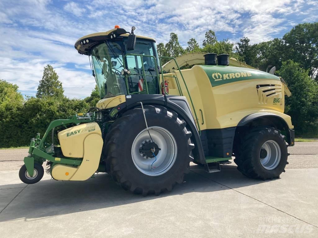 Krone BiG X 680 Självgående fälthackar
