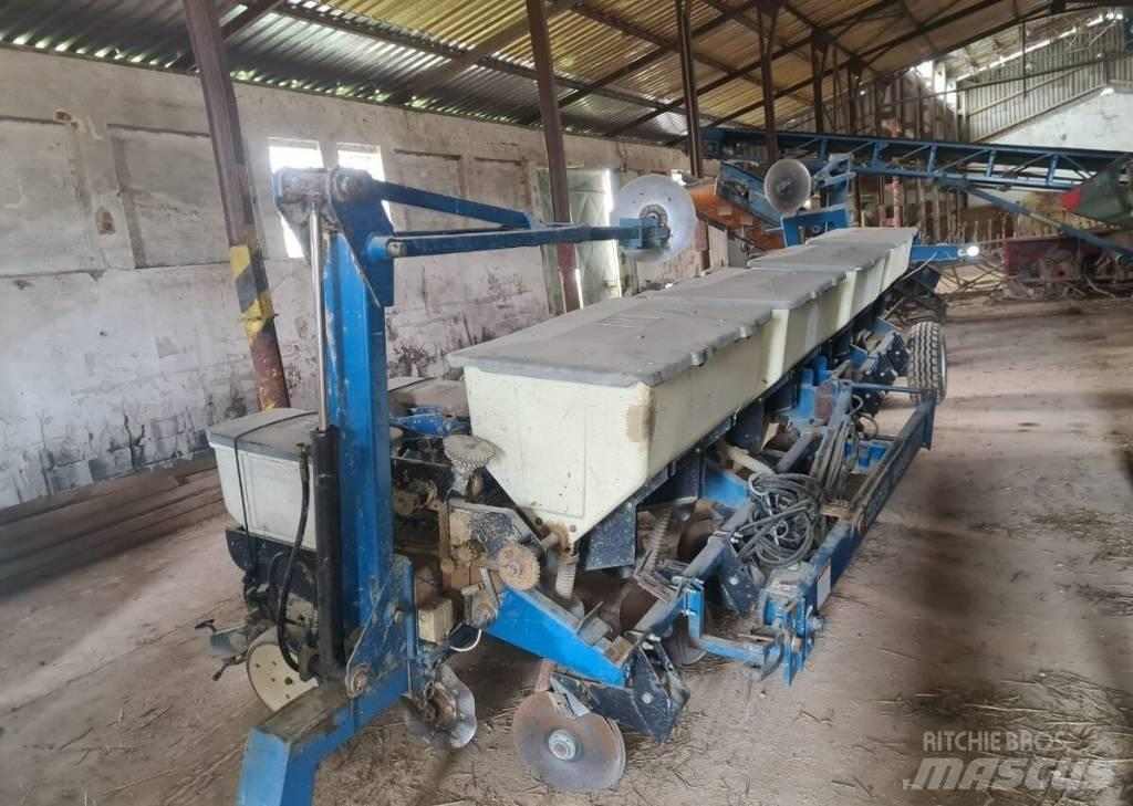 Kinze 3000 Sättare och planteringsmaskiner