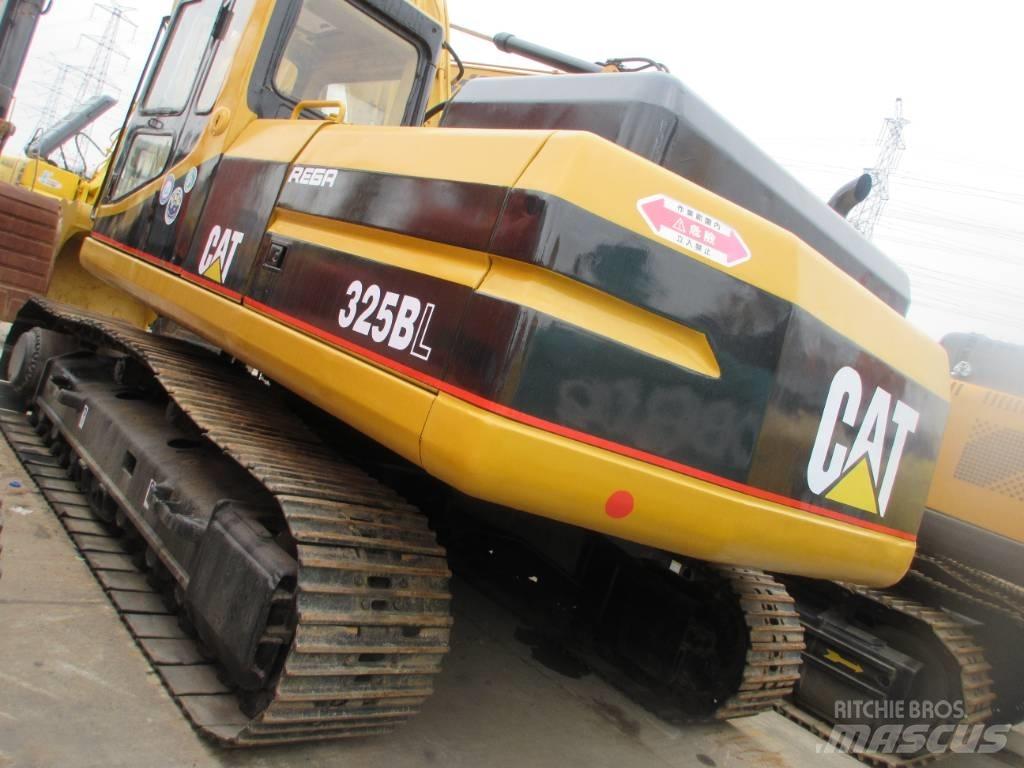 CAT 325 B L Bandgrävare