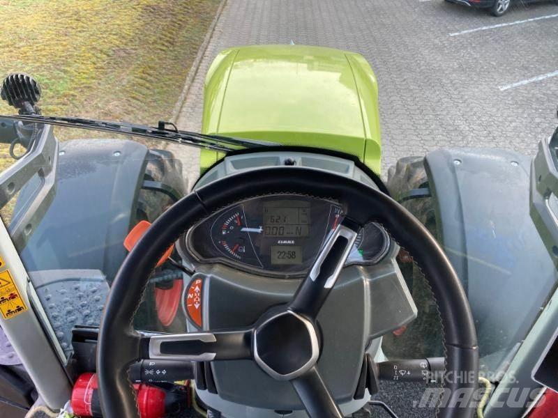 CLAAS AXION 830 Traktorer
