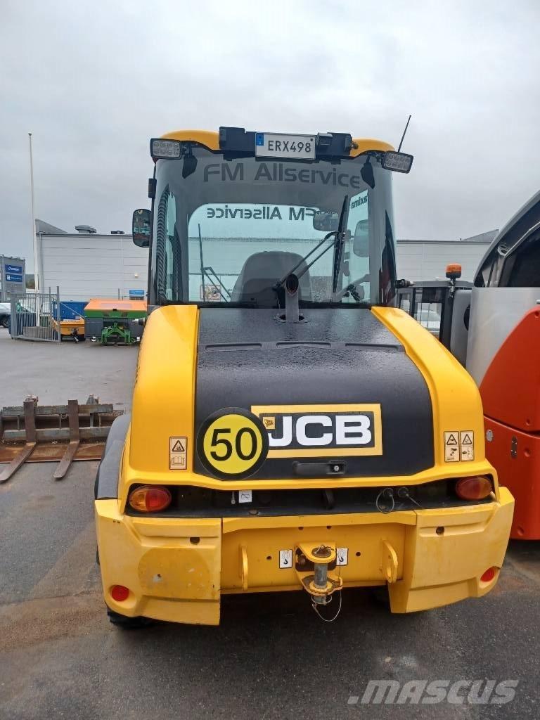JCB 409 Redskapsbärare för lantbruk