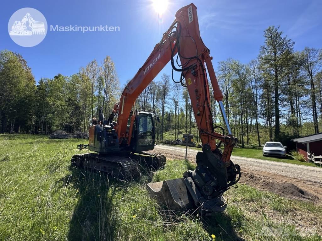 Hitachi ZX 135 US-6 Bandgrävare