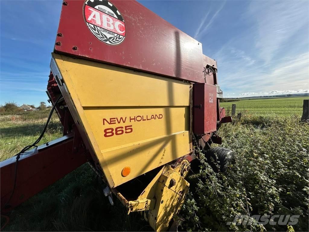 New Holland 865 Rundbalspressar