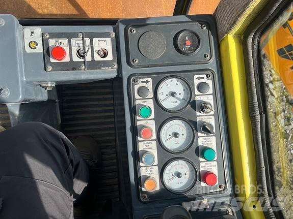 Bomag BW211 D-3 Asfaltsläggningsmaskiner