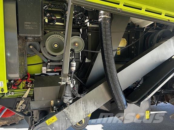 CLAAS Avero 240 Skördetröskor
