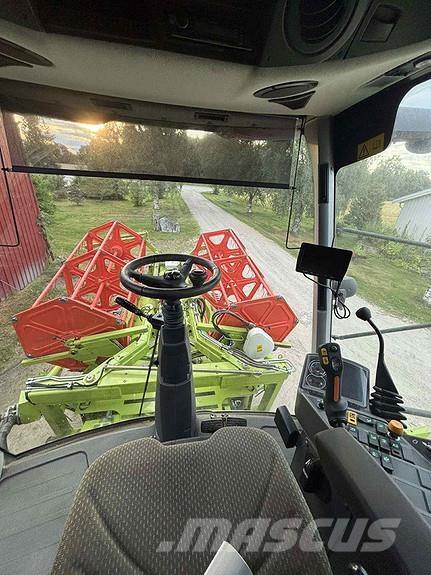 CLAAS Avero 240 Skördetröskor