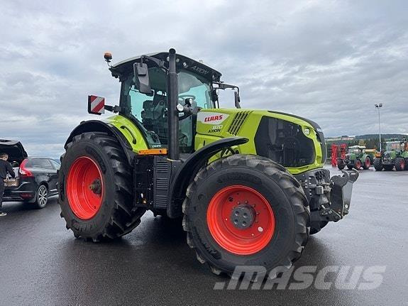 CLAAS Axion 870 Traktorer