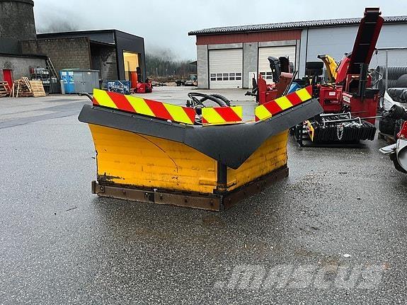 Dalen 3025_TP Snöblad och plogar