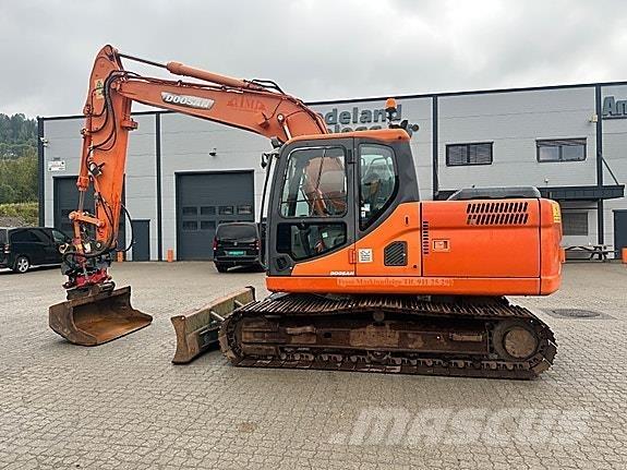Doosan DX140LC Bandgrävare