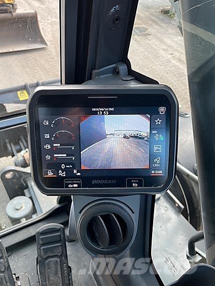 Doosan DX160W-7 Bandgrävare