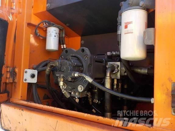 Doosan DX225LC-3 Bandgrävare