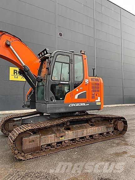 Doosan DX235LCR-5 Bandgrävare
